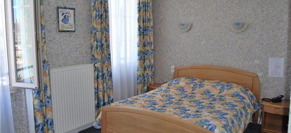 Hotel Le Plat D'Etain Brou Екстериор снимка